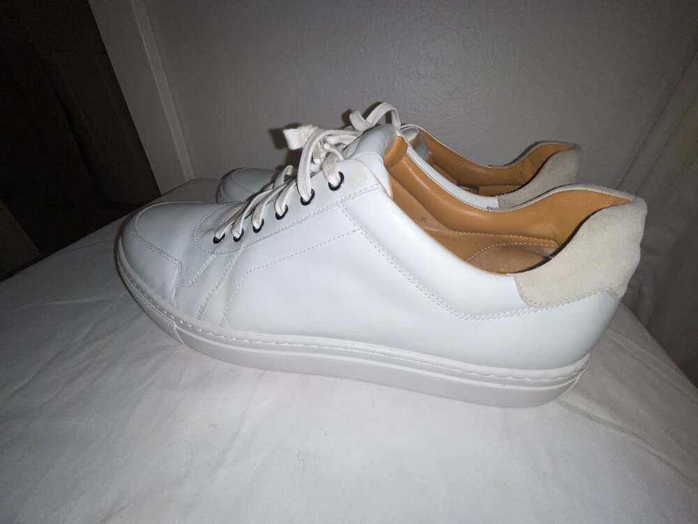 Magnanni Bobbie Sneakers Size 12 White Leather Low Top Shoes
Preppy
Casual
Boat